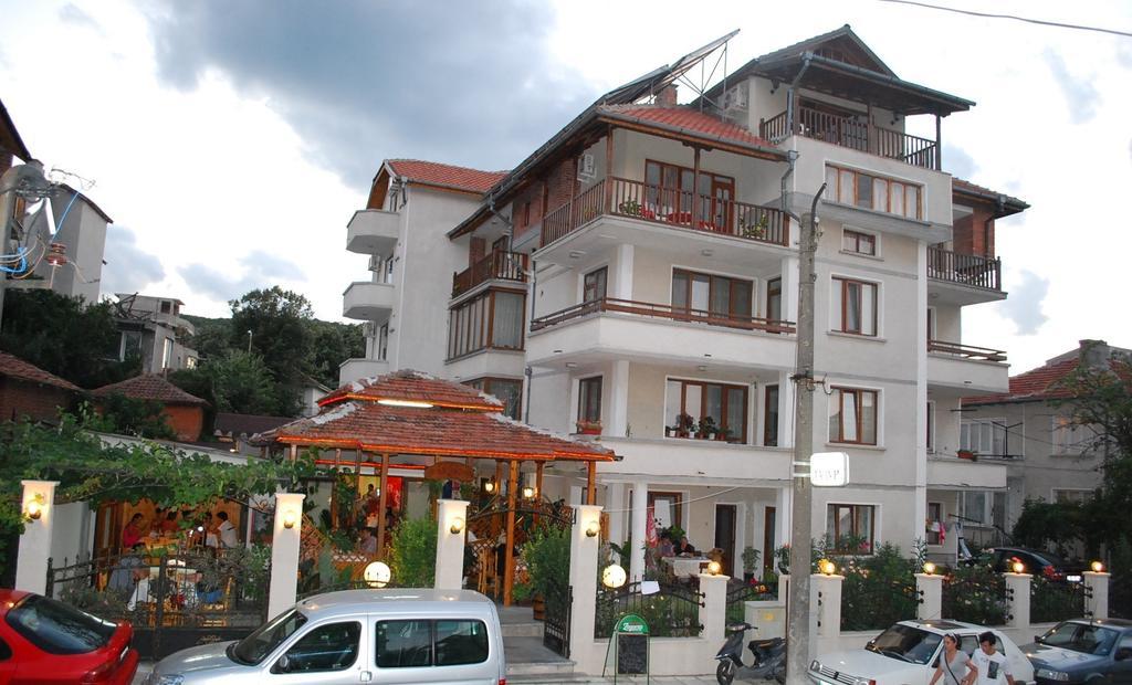 Guest House Lazur Obzor Zewnętrze zdjęcie