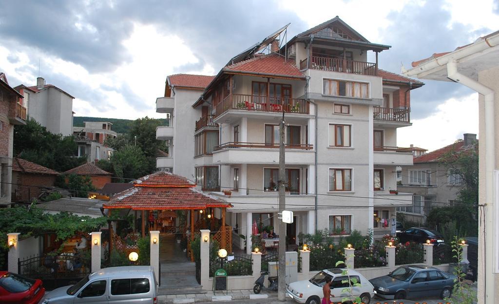 Guest House Lazur Obzor Zewnętrze zdjęcie