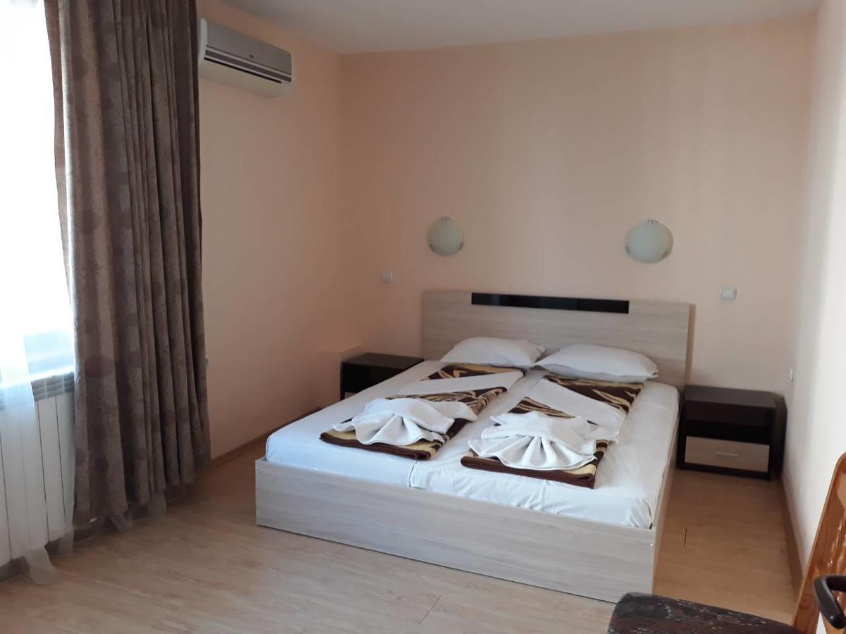 Guest House Lazur Obzor Zewnętrze zdjęcie